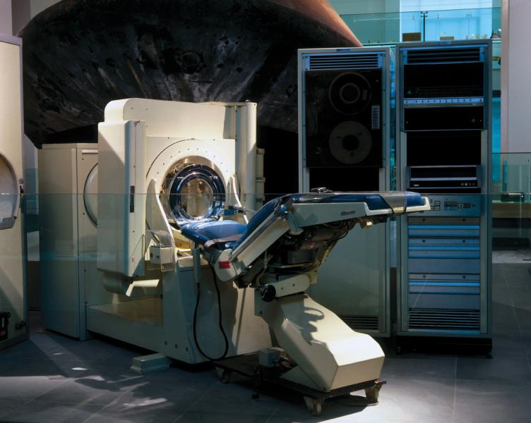 最初的霍恩斯菲尔德CT扫描仪
