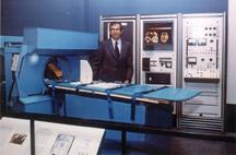 1972年:计算机轴向断层扫描(CAT)技术首次出现。