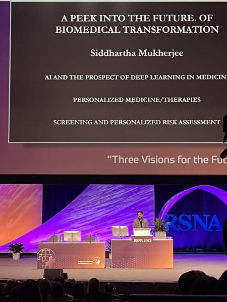 普利策奖获奖作家、著名肿瘤学家和RSNA 2022年全体会议发言人Siddhartha Mukherjee医学博士于11月28日向满场观众发表了一场迷人的演讲。
