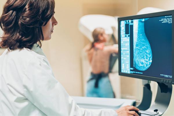 Transpara的性能研究的主题是本周在RSNA,有两个研究表明潜在的Transpara安全地减少工作量的临床工作流double-reading乳腺癌筛查项目。
