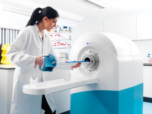 MR Solutions公司推出的无液氦高端MRI系统大大减少了对环境的影响